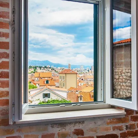 Apartament Smile Lux With View Split